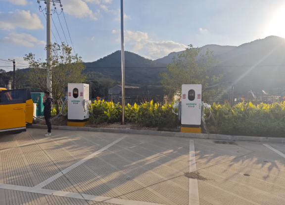 下乡进村！宁波科曼电子科技有限公司助力镇海区在全市率先实现公共充电桩“村村通”添砖加瓦！